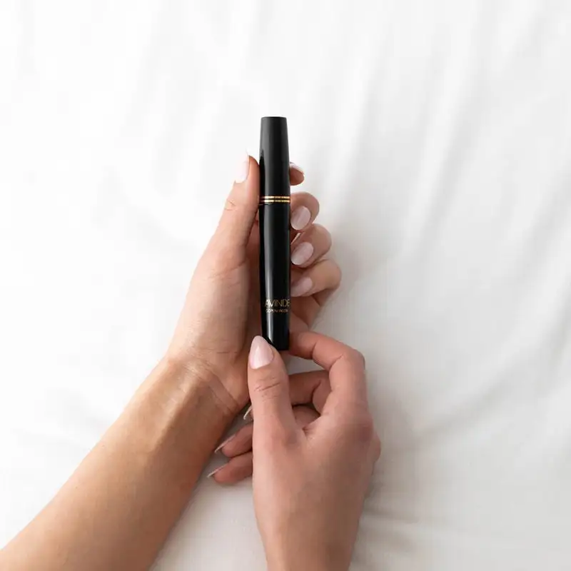 Lavinde Copenhagen Beyond Volume & Curl Mascara Waterproof 01 Black 6,1 Ml 6 Lavinde Copenhagen Beyond Volume & Curl Mascara Waterproof 01 Black 6,1 Ml - Bilde 4