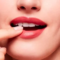 MAC Cosmetics Lustreglass Lipstick 09 Forever Curious -Øyne butikk X 103065