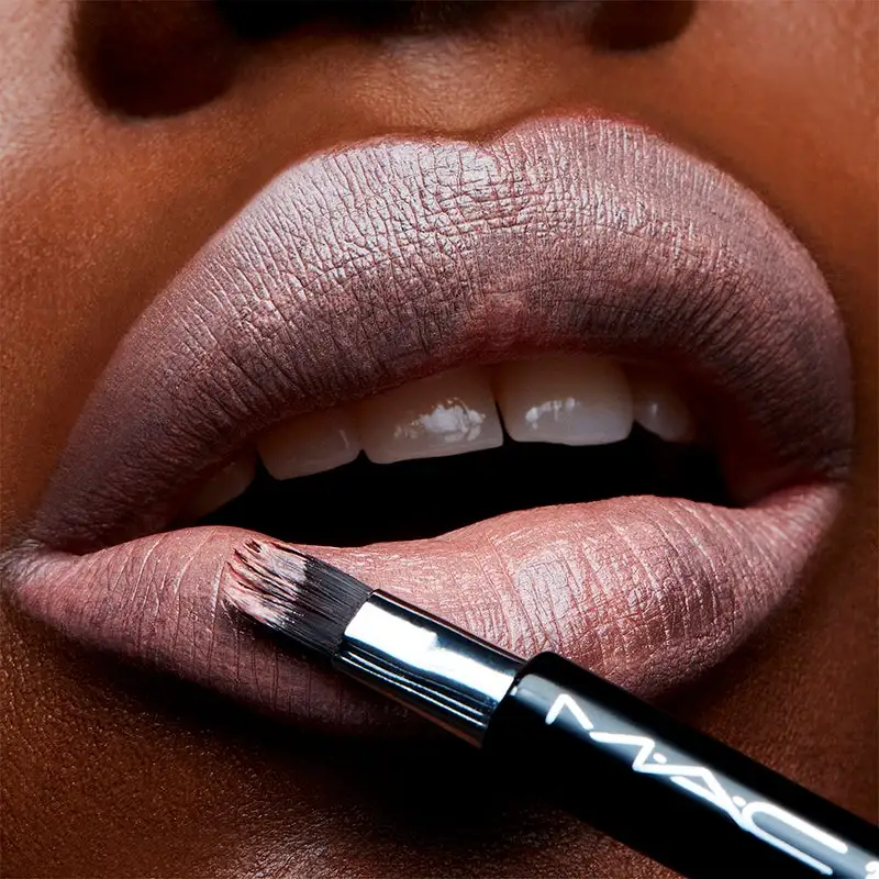 MAC Cosmetics Cremesheen Lipstick Crème D'Nude 3 MAC Cosmetics Cremesheen Lipstick Crème D'Nude