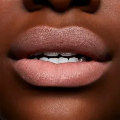 MAC Cosmetics Powder Kiss Liquid Lipcolour 14 DATE-MAKER -Øyne butikk X 84010