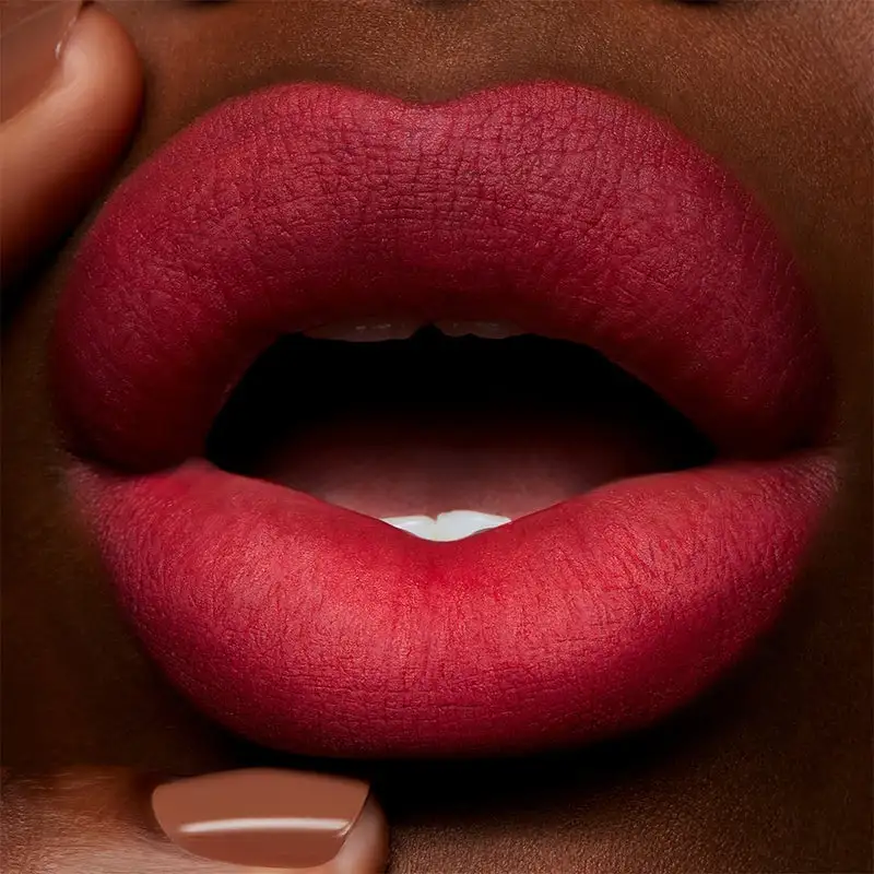 MAC Cosmetics Powder Kiss Liquid Lipcolour Escandalo! 4 MAC Cosmetics Powder Kiss Liquid Lipcolour Escandalo! - Bilde 2