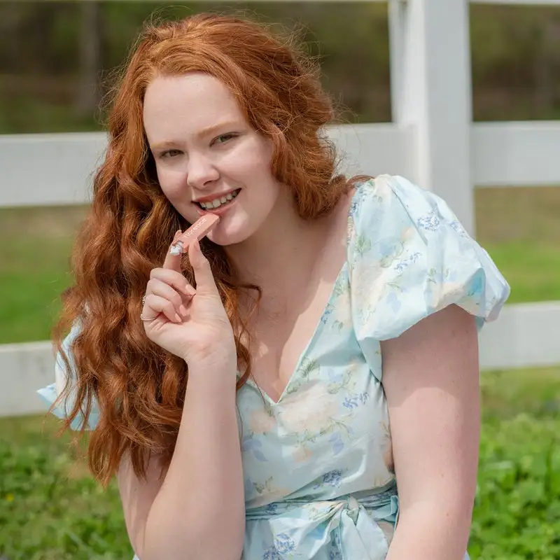 Florence By Mills Oh Whale! Lip Balm Cocoa And Fig 5 Florence By Mills Oh Whale! Lip Balm Cocoa And Fig - Bilde 3