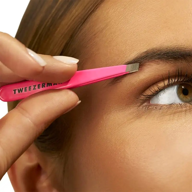 Tweezerman Mini Slant Tweezer Flamingo 4 Tweezerman Mini Slant Tweezer Flamingo - Bilde 2