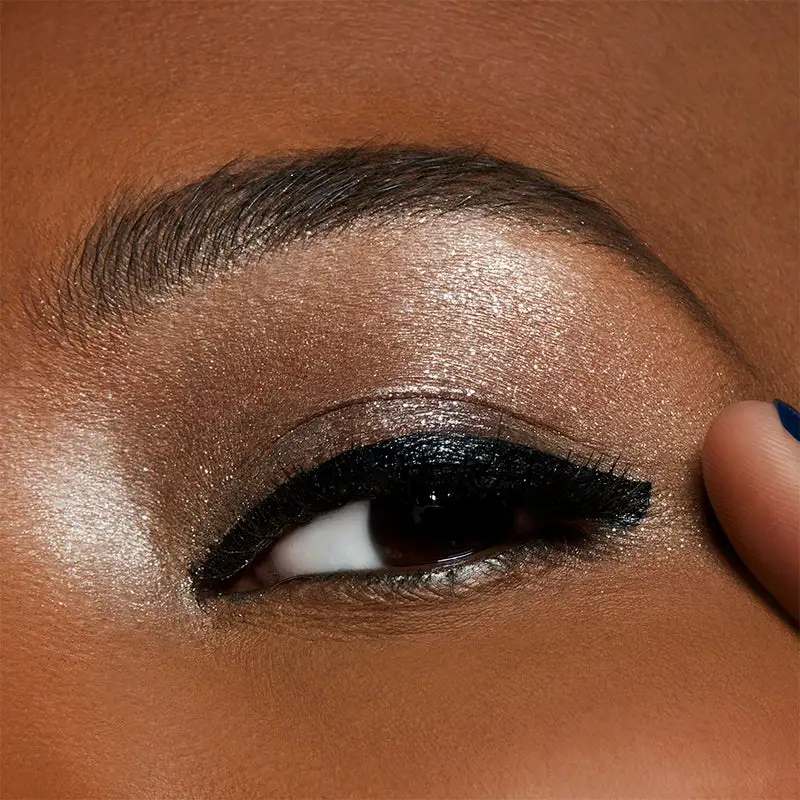 MAC Cosmetics Dazzleshadow Eyeshadow She Sparkles 4 MAC Cosmetics Dazzleshadow Eyeshadow She Sparkles - Bilde 2