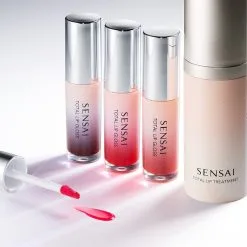 Sensai Total Lip Gloss In Colours 03 Shinonome Coral 8 Sensai Total Lip Gloss In Colours 03 Shinonome Coral -Øyne butikk Y 89982